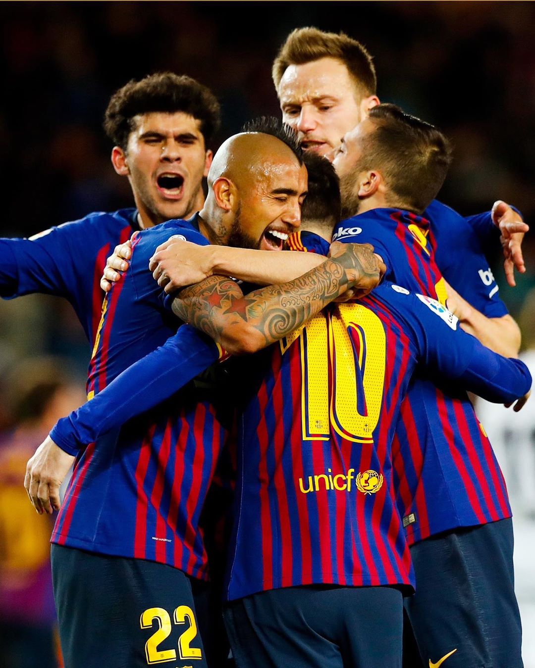 克里夫兰骑士训练开放日，清晨官宣签约引欢呼，国王杯在即，团队化学反应显著的简单介绍