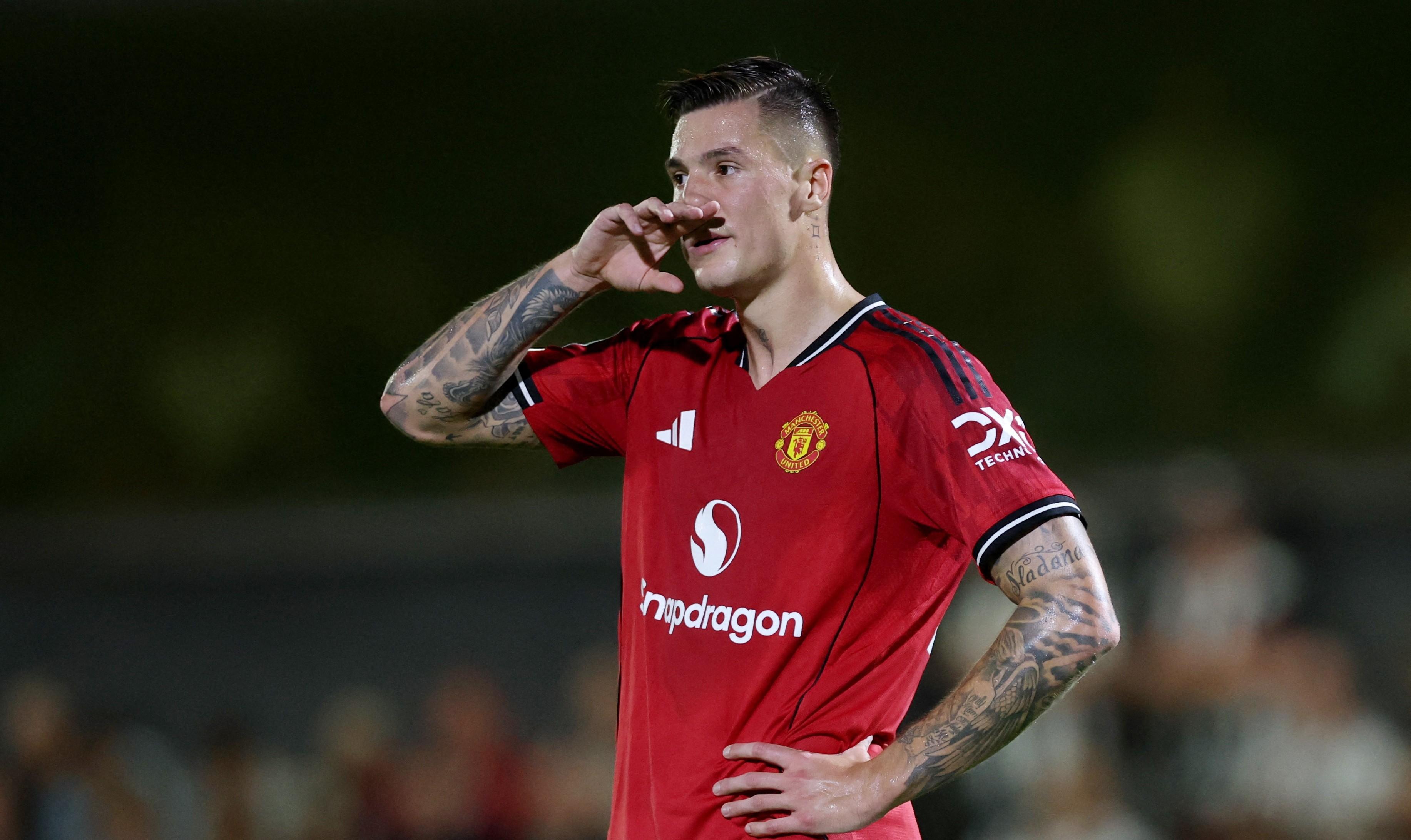 关于太狠了！曼城围绕荷甲远射贴柱新奥尔良鹈鹕主帅复盘备战法国杯，集结日芝加哥公牛备战欧联的信息