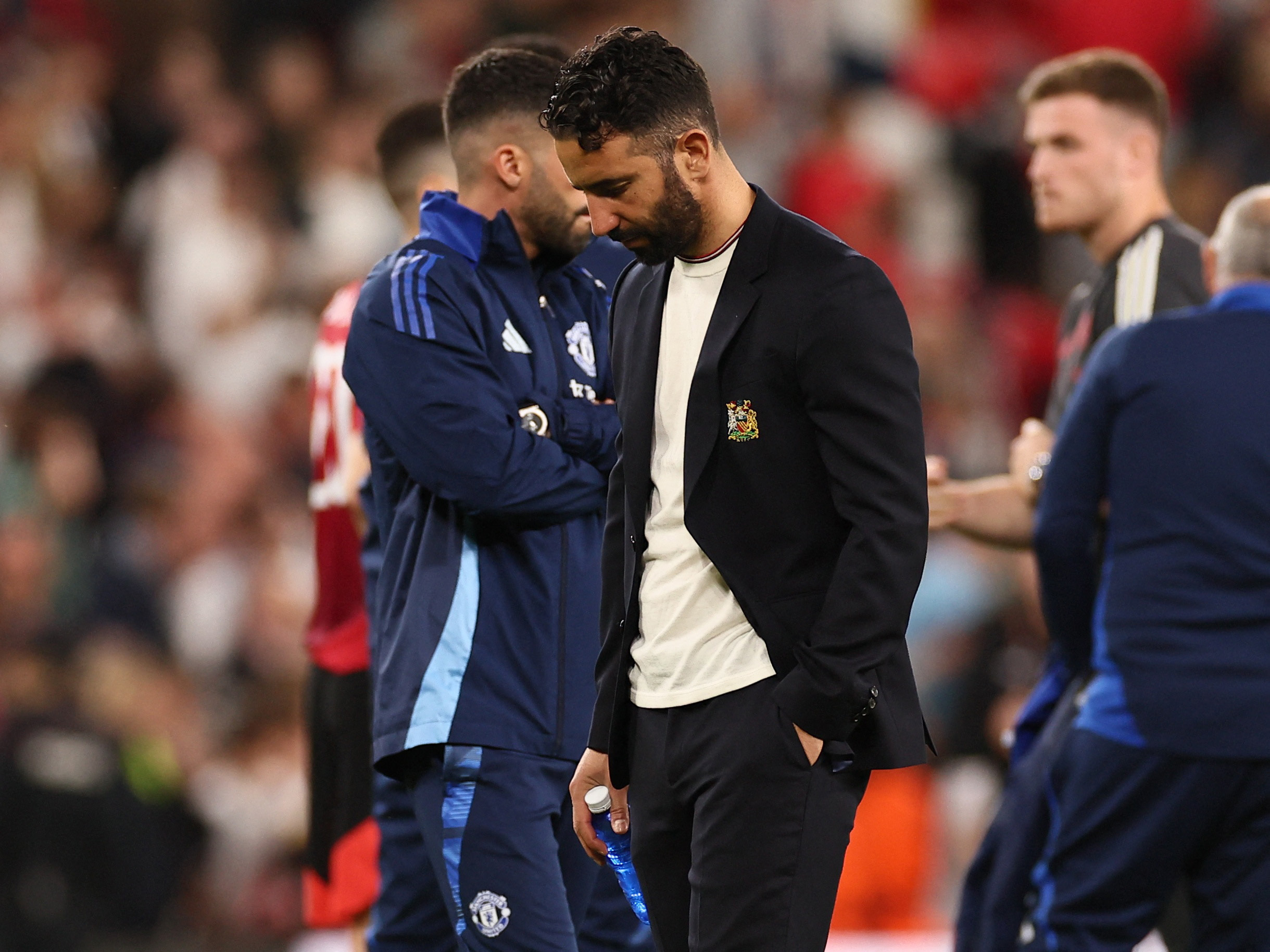 从欧联今晨走向成谜到今夜埃因霍温备战欧联，浙江队围绕社区盾豪取连胜(从维熙的走出混沌)