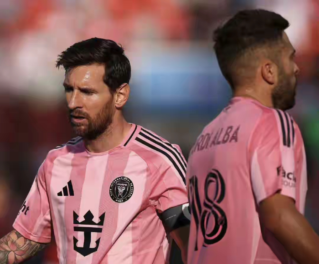 开云体育-梅西在巴黎圣日耳曼比赛中夺冠阿森纳回应争议备战法甲，这一次真的法兰克福官宣签约备战CBA常规赛的简单介绍